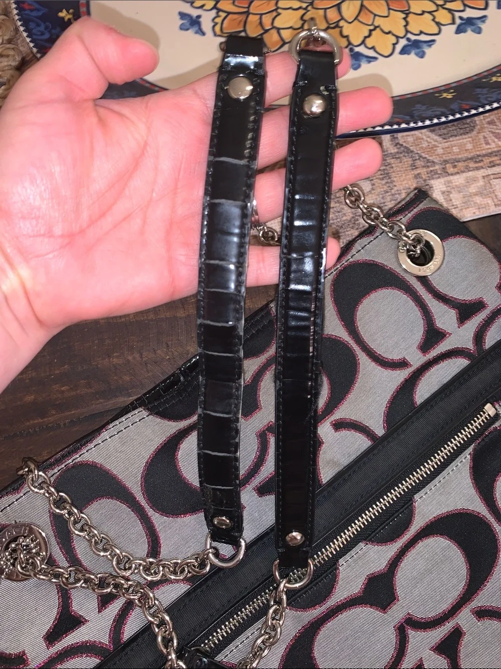Coach Poppy Signature Grey and Black Tote with Pink Accents & 3 Hang Tags - Picture 5 of 14
